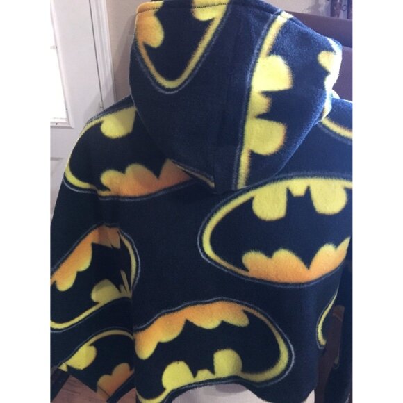 Child's Small Batman Fleece Hooded Poncho Pocket Pouch Black & Yellow Handmade - Picture 3 of 5